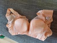Schöner  BH SIZE 46/105 Niedersachsen - Gifhorn Vorschau