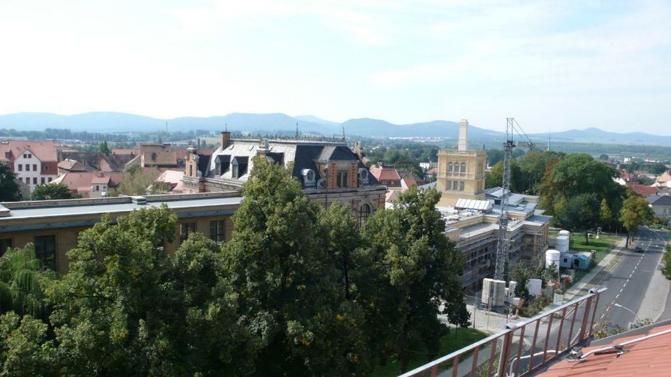 Aufzug und EBK vorhanden! Schöne 2-Raum-Wohnung in der Stadt in Zittau