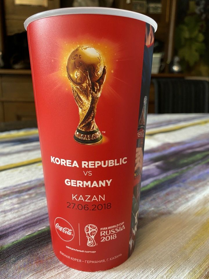 Fußball WM 2018: Becher vom Spiel Deutschland-Südkorea in Telgte