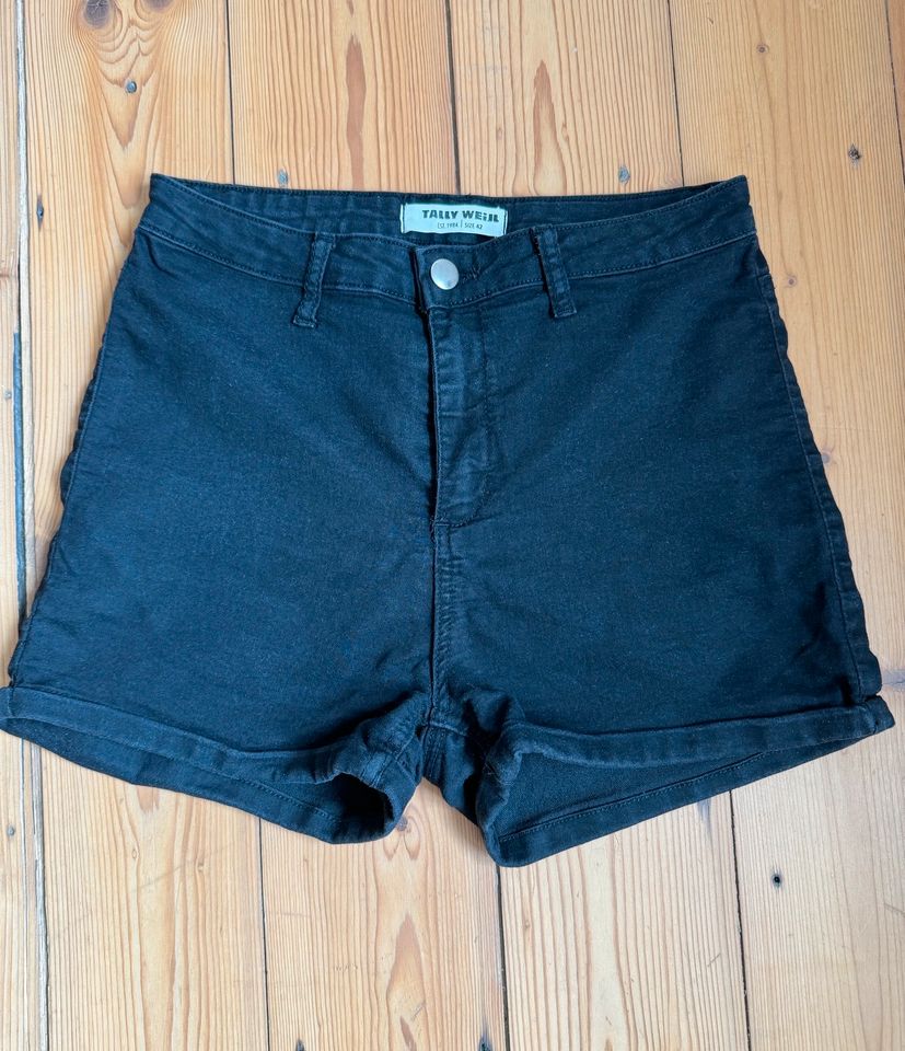 Shorts Hose kurz Jeans schwarz Tally Weijl 42 in Oberhausen