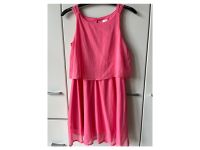 Mädchen Kleid Festlich Sommer Pink Glitzer Gr. 140 C&A Baden-Württemberg - Freiberg am Neckar Vorschau