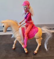 Barbie Reiterin mit Pferd, das tatsächlich läuft ;-) Nürnberg (Mittelfr) - Nordstadt Vorschau