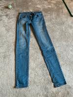 Levi’s Super Skinny 710 W26 Sachsen - Königsbrück Vorschau