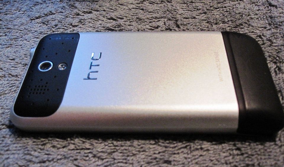 HTC Legend - Alu-Gehäuse 3,2 Zoll/8,1 cm - Android Quadband, gebr in Hamburg