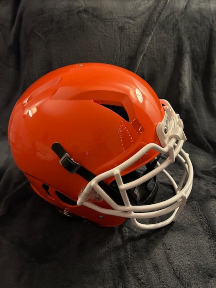 Vengeance Pro LTD II Football Helm inkl. Facemask und Eyeshield in Lüneburg