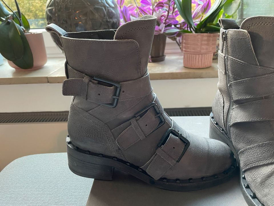 Kennel & Schmenger Damen Boots, Stiefel, Gr. 37/4, grau in Bielefeld
