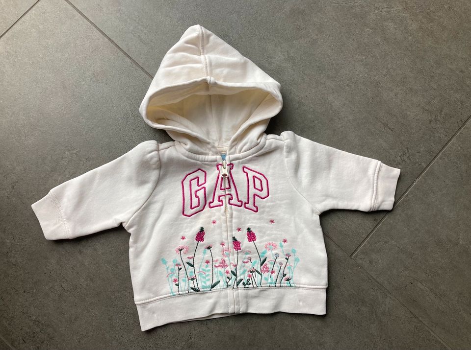 Jacke Sweatjacke für Babys von BabyGap Größe 56 in Bielefeld