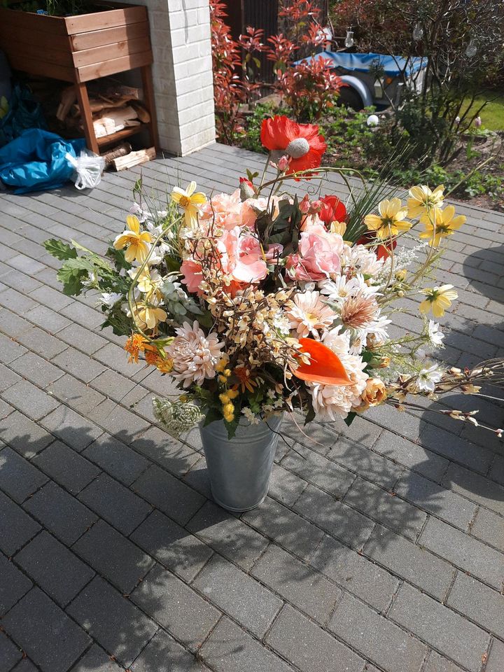 Riesenstrauß Kunstblumen in Henstedt-Ulzburg