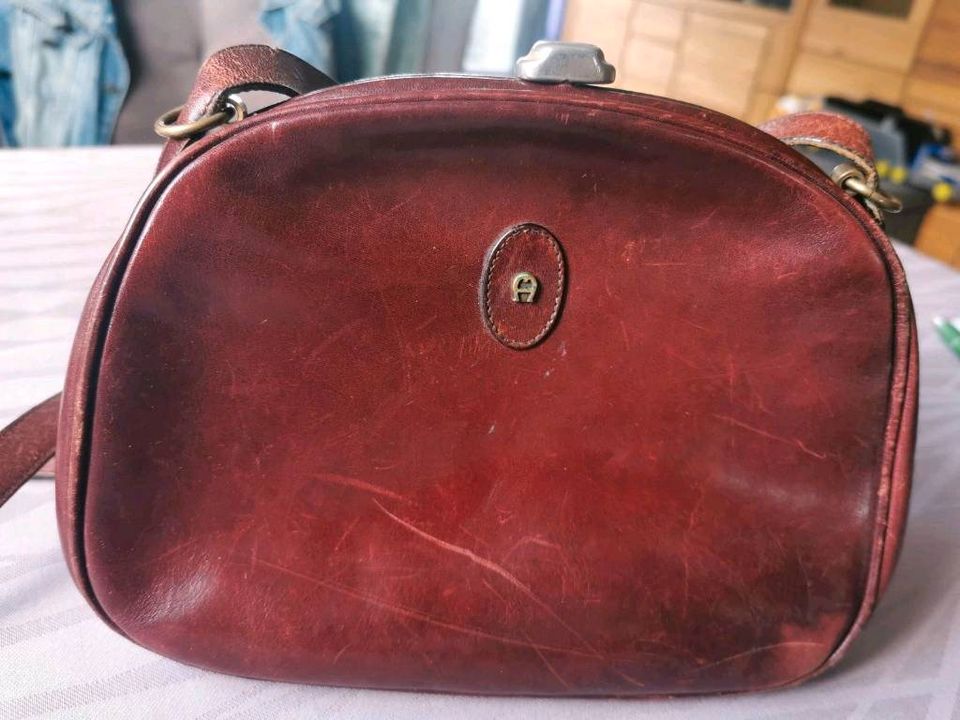 Aigner Ledertasche Vintage gebraucht in Flensburg - Fruerlund | eBay  Kleinanzeigen ist jetzt Kleinanzeigen