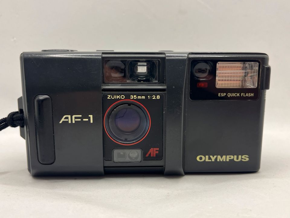Olympus AF-1 analoge 35mm Point and shoot kamera getestet in Frankfurt am Main