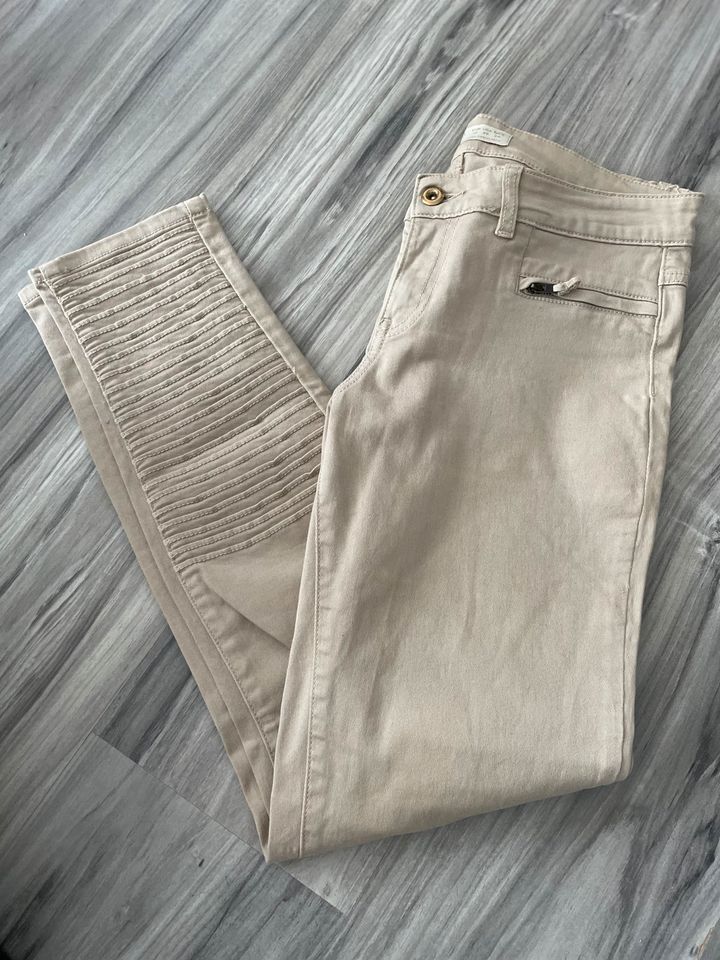 Jeanspaket Damenjeans Zara Skinny 9 Stk = 20€ in Telgte