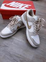 Nike  Sneaker   ( 2024), Gr. 39 Niedersachsen - Dissen am Teutoburger Wald Vorschau
