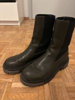 Zara Boots dunkelgrün khaki Gr. 38 / Chelseaboots München - Au-Haidhausen Vorschau