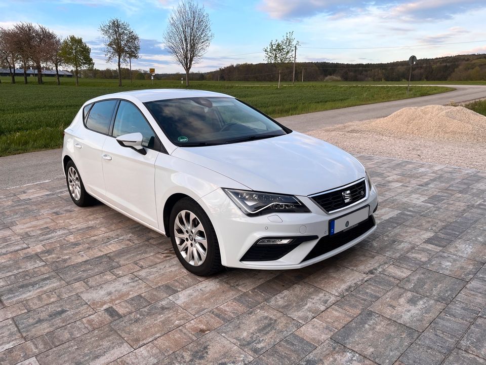 Seat Leon FR 2.0 TDI - NAVI*SHZ*A/C*LANE*LED*DAB*ARS in Breitenbrunn i.d. Oberpfalz