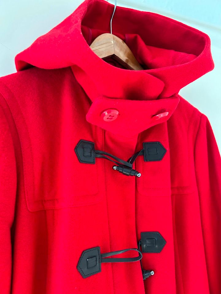 Benetton Dufflecoat Mantel Jacke rot in Essen