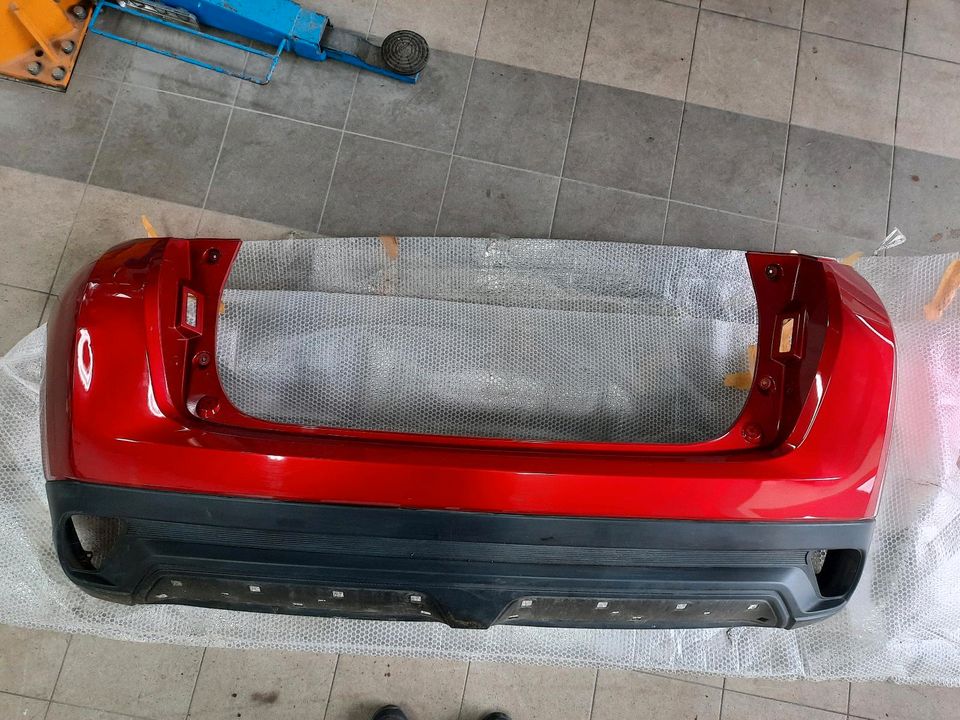 Mitsubishi Eclipse Cross Stoßstange hinten Stoßfänger Bumper rot in Beeskow