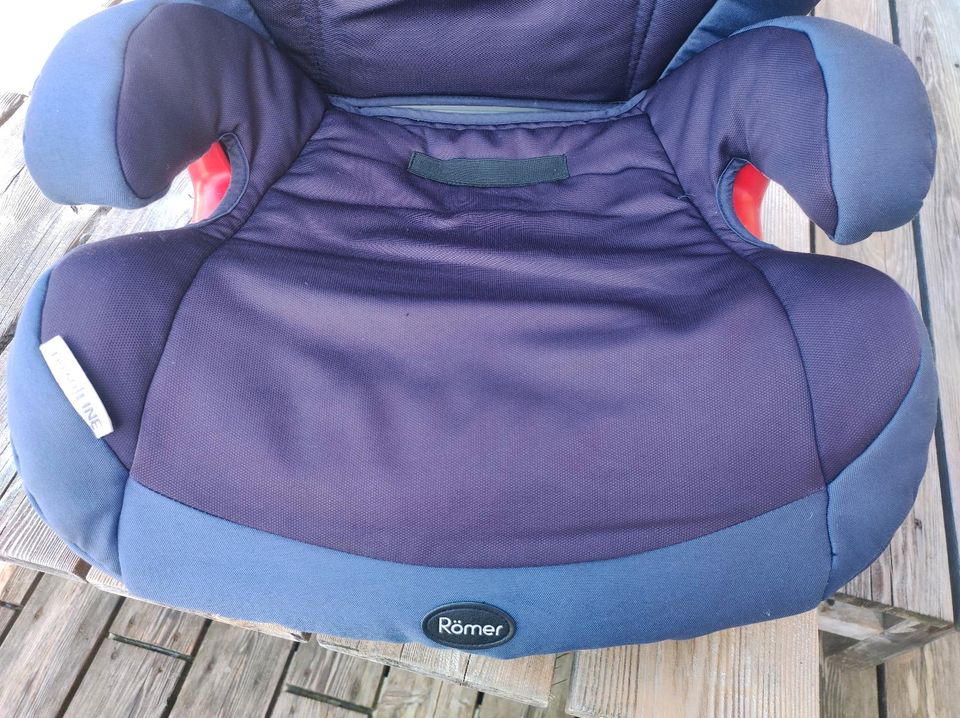 Britax Römer KIDFIX, 15-36 kg, blau grau in Braunweiler