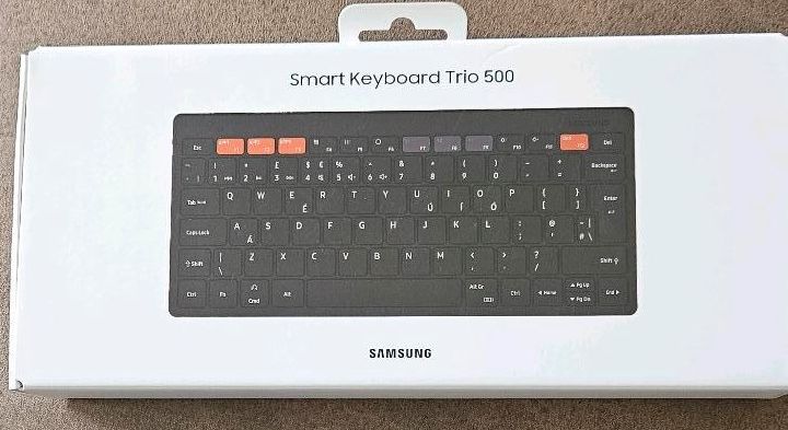 Samsung Smart Keyboard Trio 500 "NEU" in Duisburg