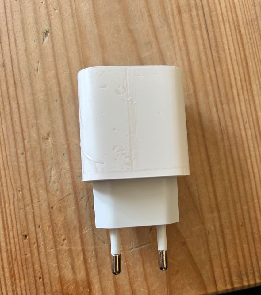 USB-C Adapter iPhone 15 Samsung NEU 20W in Gütersloh