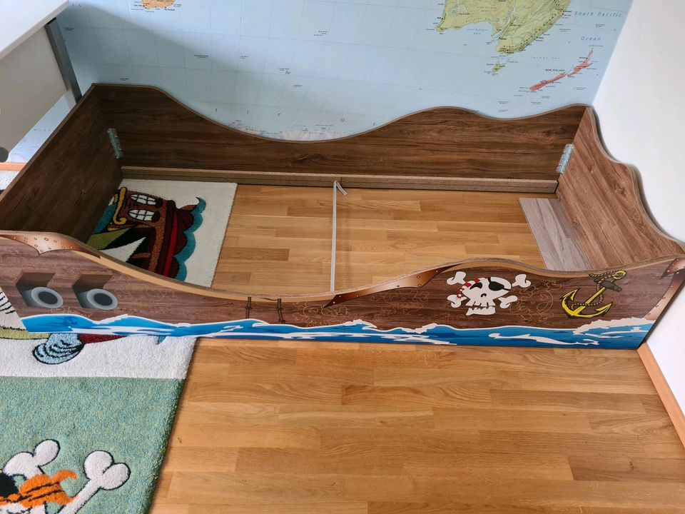 Piraten Bett Kinderbett von Rauch in Hemhofen