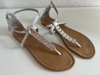 Sandalen Zehentrenner Silber Gr 41 Nordrhein-Westfalen - Bad Salzuflen Vorschau