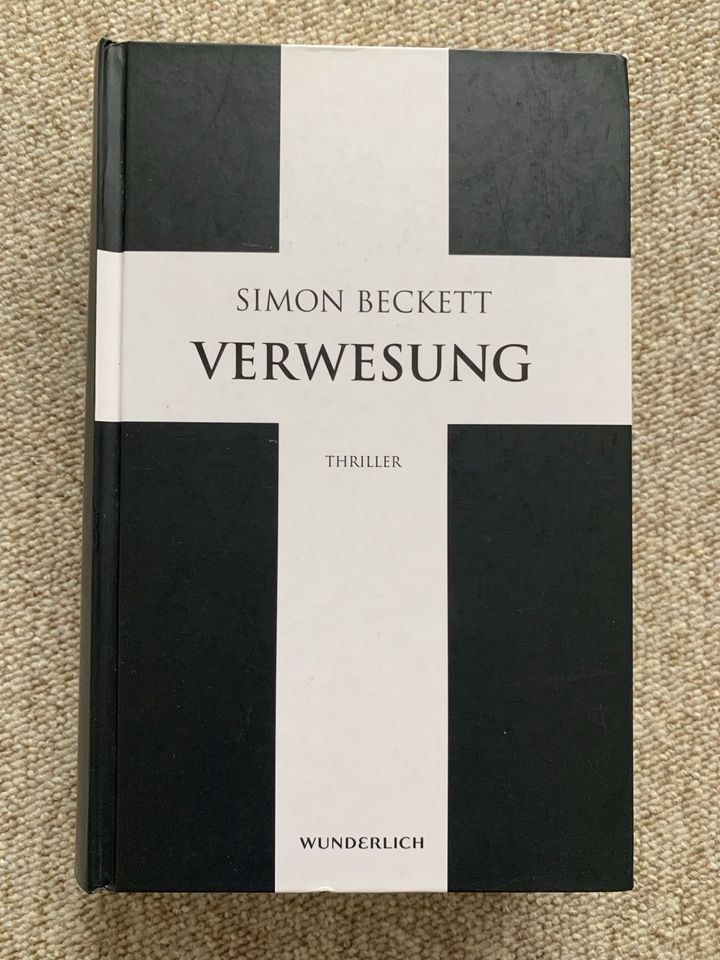 SIMOM BECKET „Verwesung“ spannender Thriller Hardcover in Norderstedt