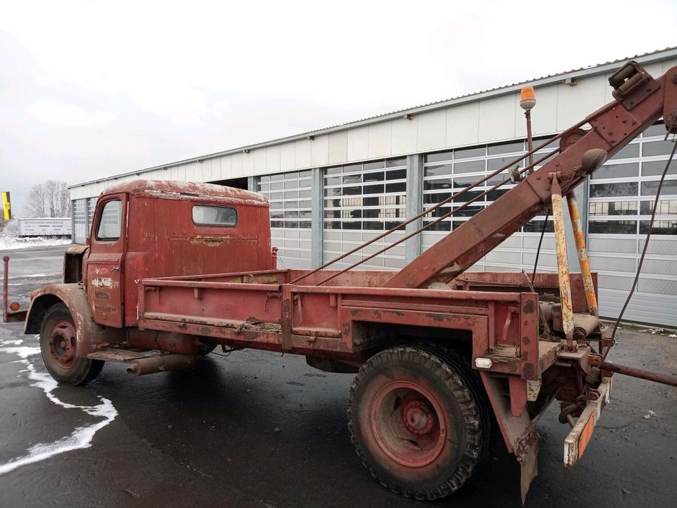 Henschel HS 140 Abschleppwagen Oldtimer in Erwitte