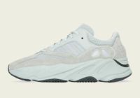 Adidas Yeezy 700 Salt 44 ungetragen & original verpackt Bayern - Schwabach Vorschau