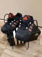 Adidas Turnschuhe Gr. 22, dunkelblau Niedersachsen - Seelze Vorschau