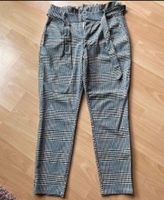 Hose high waiste Vero Moda Gr. 40 32  L Kariert neuwertig Niedersachsen - Varel Vorschau