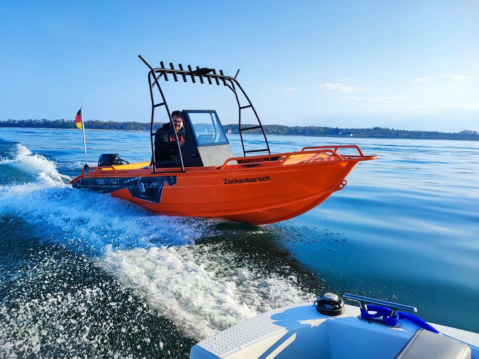 Zackenbarsch 15PS Führerscheinfrei Mietboot 4 Stunden Angelboot in Lütjenburg