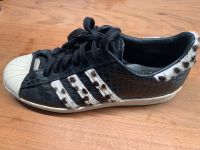 adidas Superstar Fell Fur schwarz/weiß Größe 9,5 / 43,5 Niedersachsen - Duderstadt Vorschau