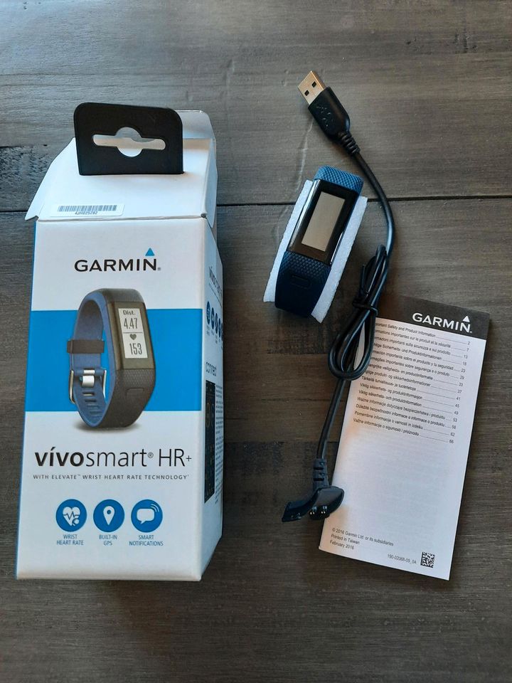 Garmin Fitnessuhr Fitnesstracker - neuwertig in Wallscheid