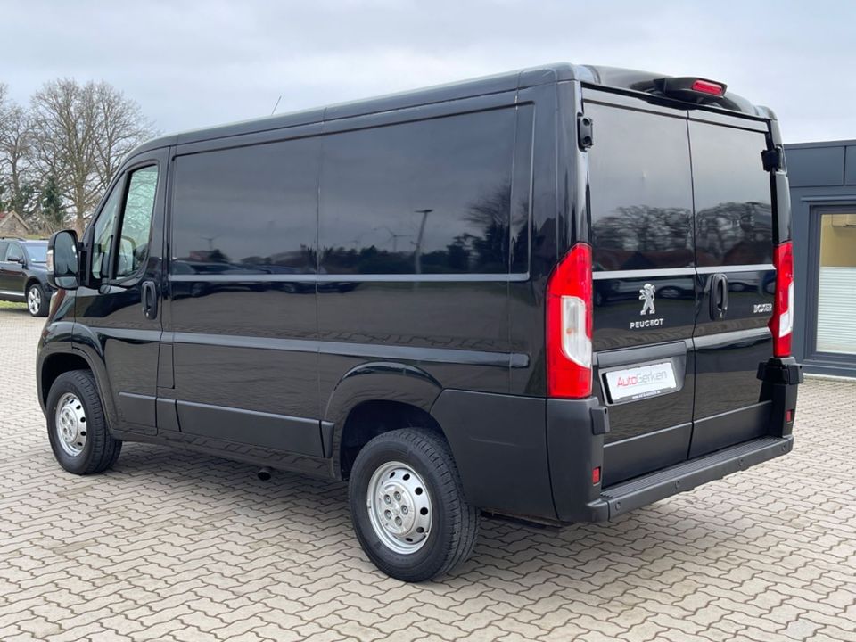 Peugeot Boxer Kasten 330 L1H1 Premium BlueHDi 120 1HD in Martfeld