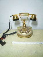 Telefon(modernes Oldie) und Uhr Niedersachsen - Bienenbüttel Vorschau