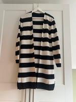 Esprit Collection Strickjacke Gr. XS 34 gestreift Niedersachsen - Kissenbrück Vorschau