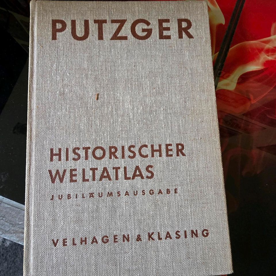 Verschiedene Bücher Preis auf Anfrage in Arnsberg