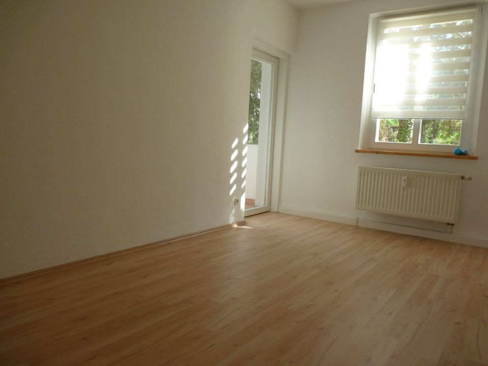 ***ALTEINGESESSENE, GEDIEGENEHAUSGEMEINSCHAFT SUCHT NETTE(N), RUHIGE(N)NACHBAR(I)N***WOHLFÜHLWOHNUNG IM GRÜNENSTADTTEIL LEUTZSCH*** in Leipzig