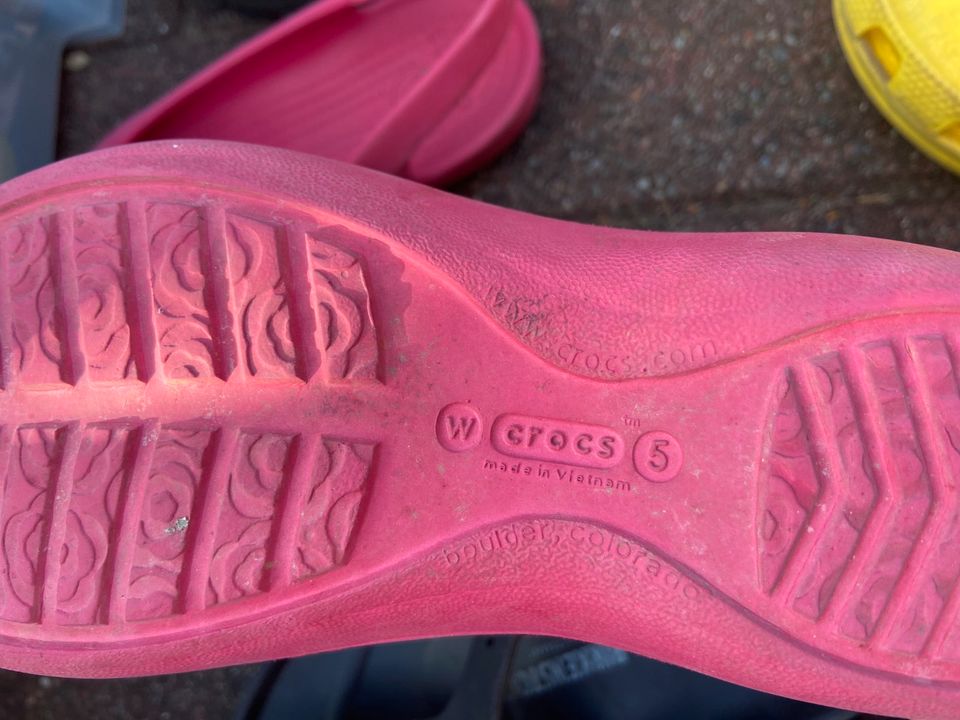 Crocs, Birkenstocks Gizeh Eva Gr. 32 bis 36 in Elmshorn