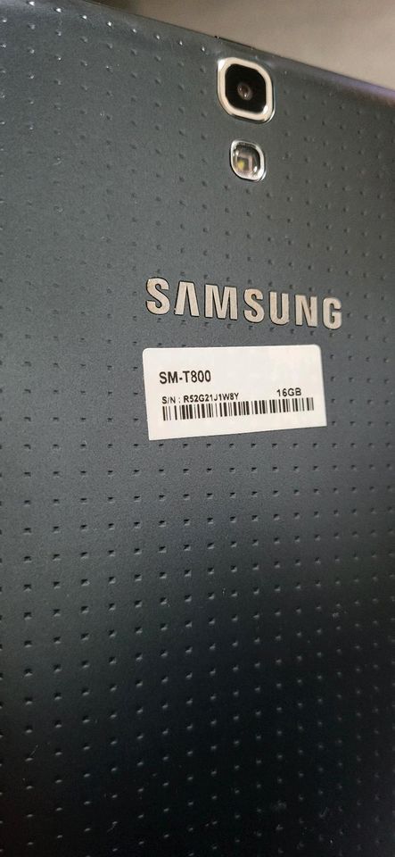 Samsung SM-T800 16GB in Moosburg a.d. Isar