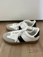 weisse Sneaker Nordrhein-Westfalen - Beckum Vorschau