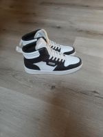 Schwarz weiße Schuhe Niedersachsen - Hankensbüttel Vorschau