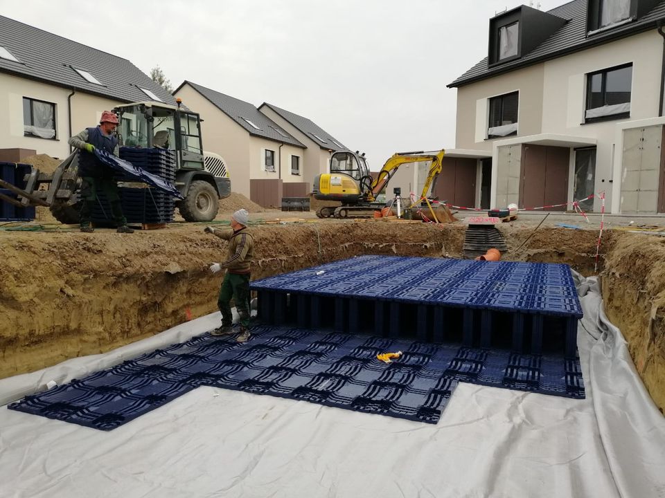 Helfer f. GARTEN- & LANDSCHAFTSBAU m. Erfahrung gesucht in Stein