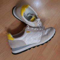 Guess Schuhe neu Gr. 41 Sachsen-Anhalt - Magdeburg Vorschau