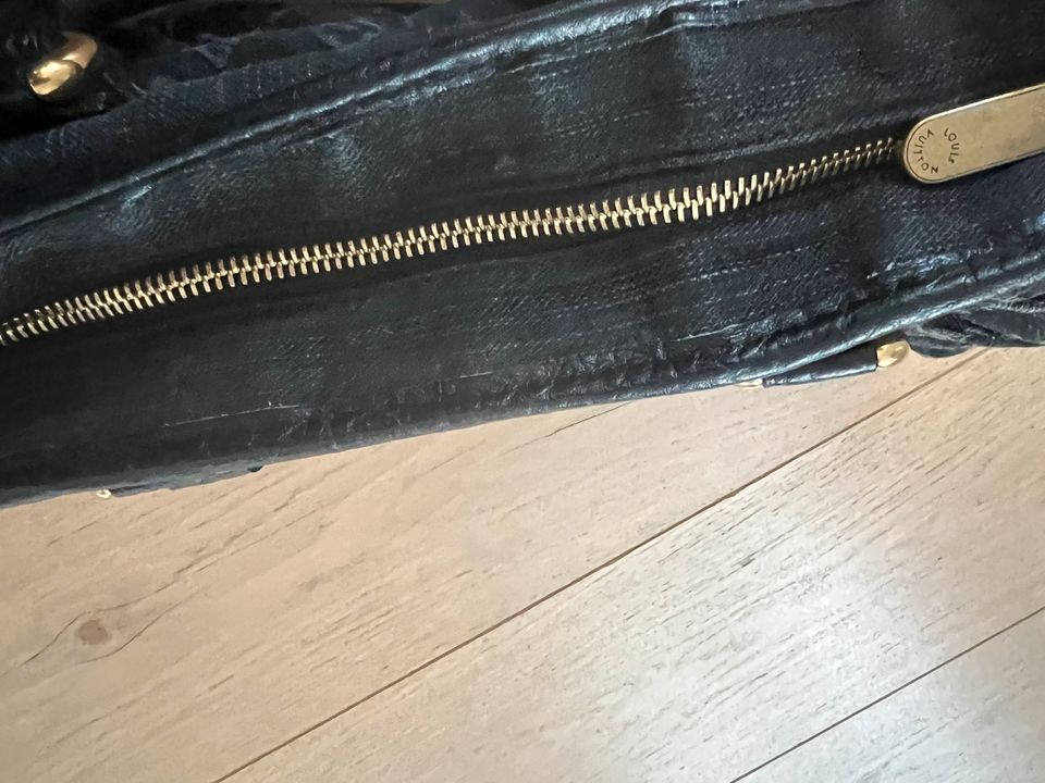 Original Luis Vuitton Neo Cabby Denim Tasche in Düsseldorf