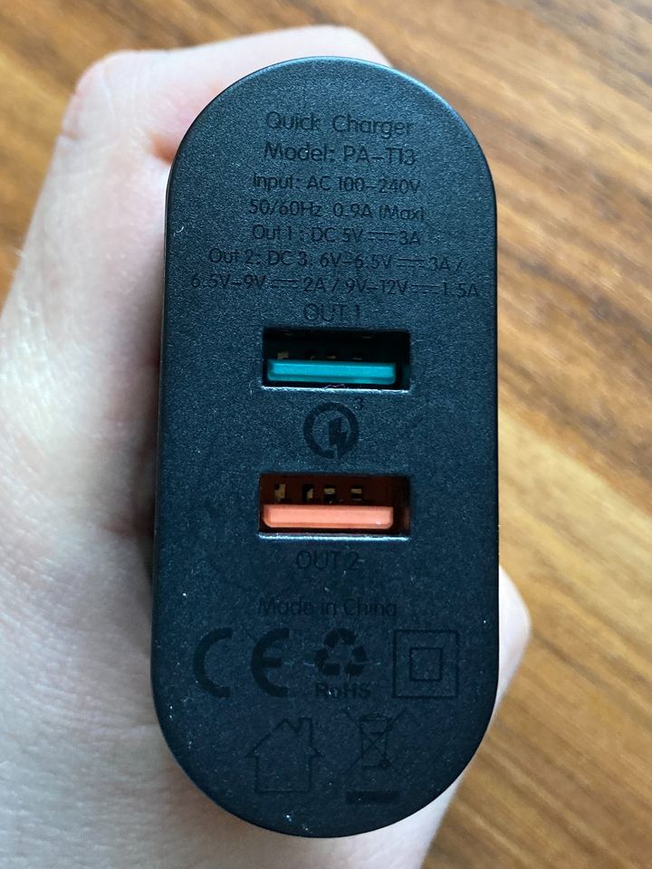 Diverse Aukey USB-Ladegeräte QuickCharge USB-A inkl. KFZ in München