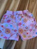 Shorts rosa mit Blumen Nordrhein-Westfalen - Mönchengladbach Vorschau