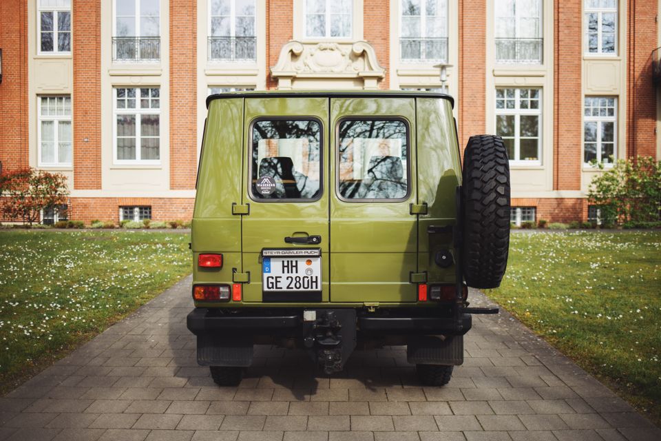 Mercedes-Benz 280 GE (PUCH) SWB / Agavengrün / Klima & Seilwinde in Hamburg