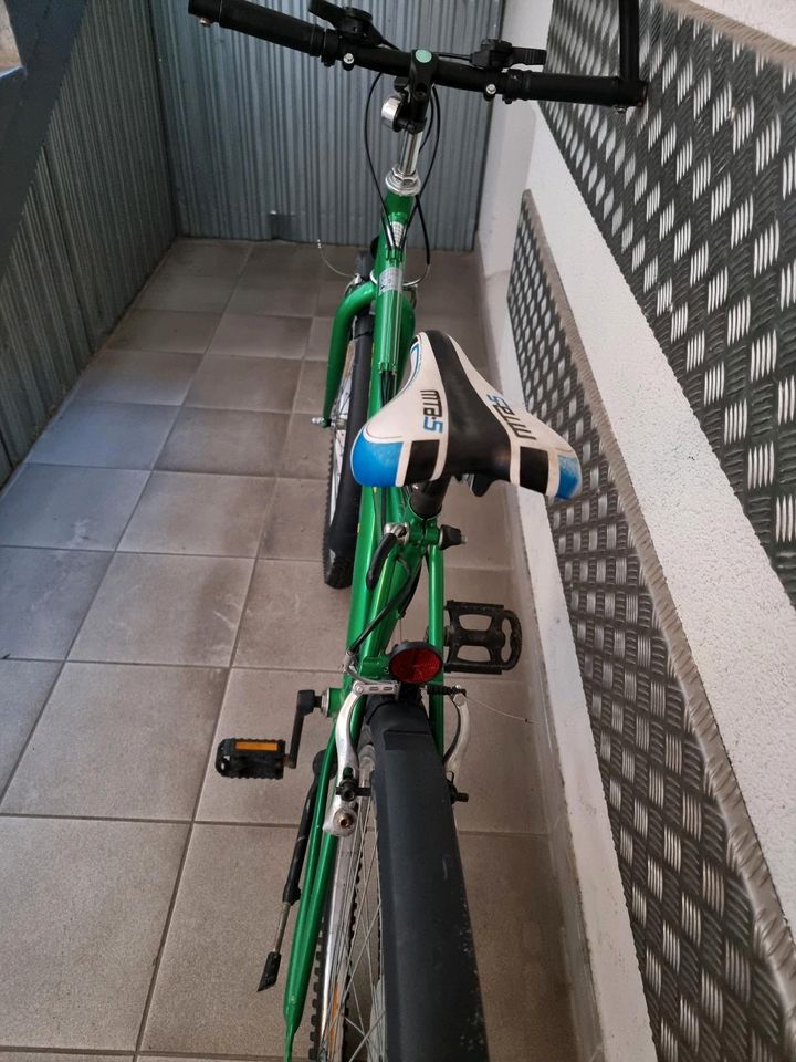 Fahrrad zu verkaufen Bike sportlich Gangschaltung grün in Wildau