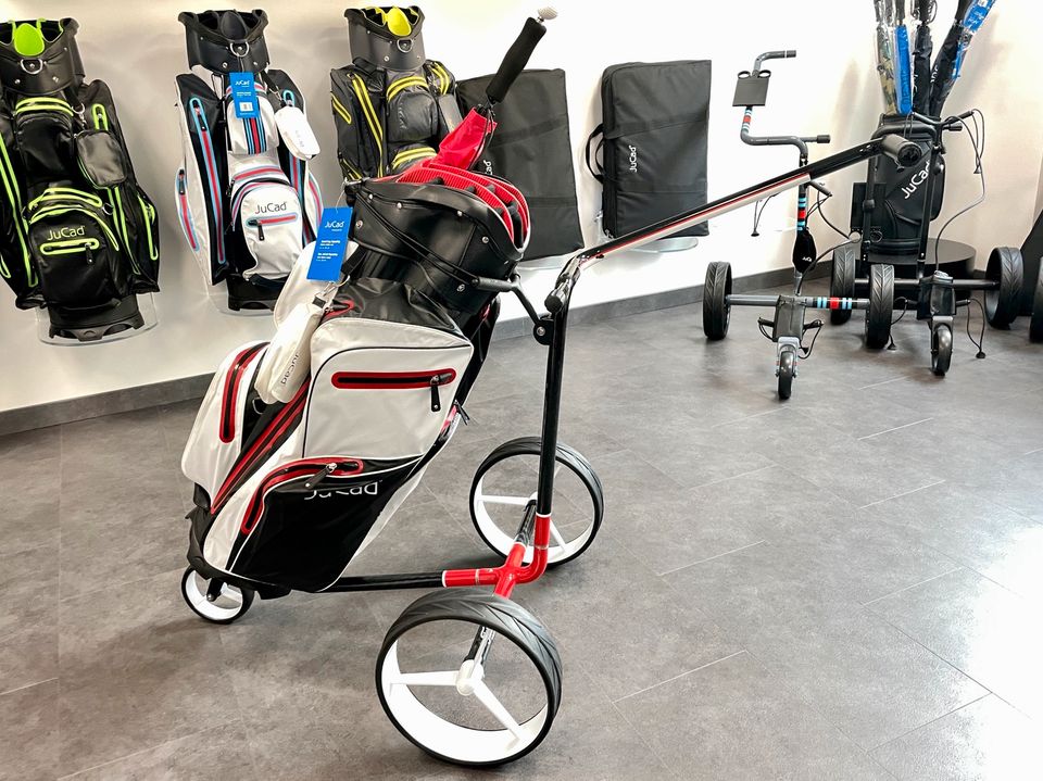 JuCad Golftrolley 3 rädrig Titleist Special Edt. + Bag NEU in Limburg